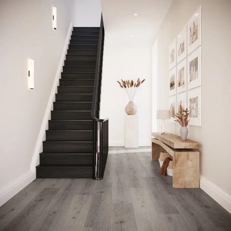LVT плитка Invictus Silk Oak Shade